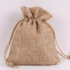 Vente en gros de sacs en tissu r&eacute;utilisables fabriqu&eacute;s &agrave; partir de mat&eacute;riaux naturels pour un emballage cadeau durable.